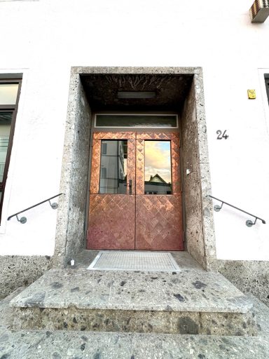Eingang Lenggrieser Straße 24